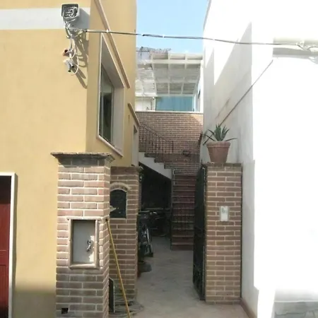 Nosside Apartment Locri